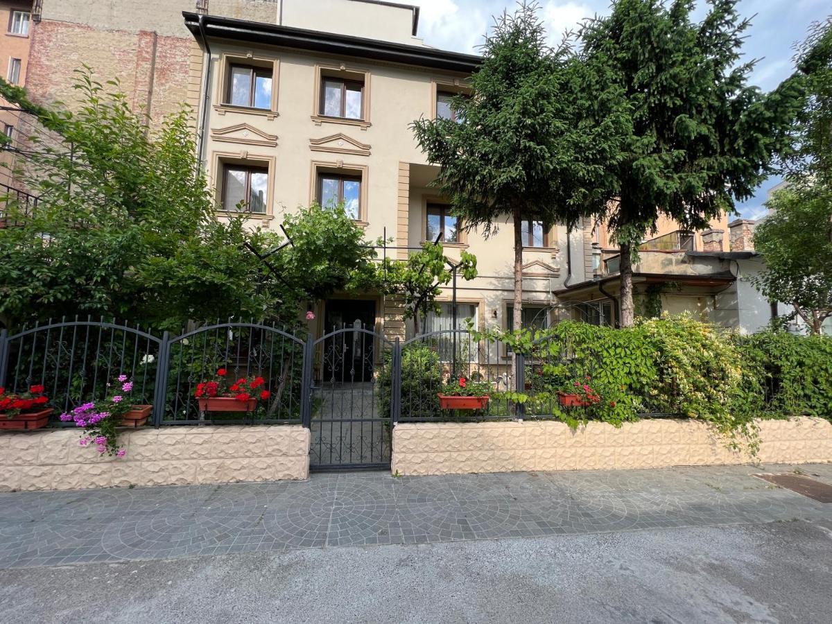 Hotel Boutique Cathedral Plaza Residences Room For Rent Downtown Βουκουρέστι Εξωτερικό φωτογραφία
