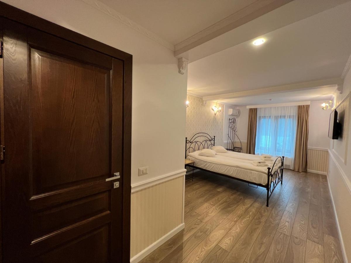 Hotel Boutique Cathedral Plaza Residences Room For Rent Downtown Βουκουρέστι Εξωτερικό φωτογραφία